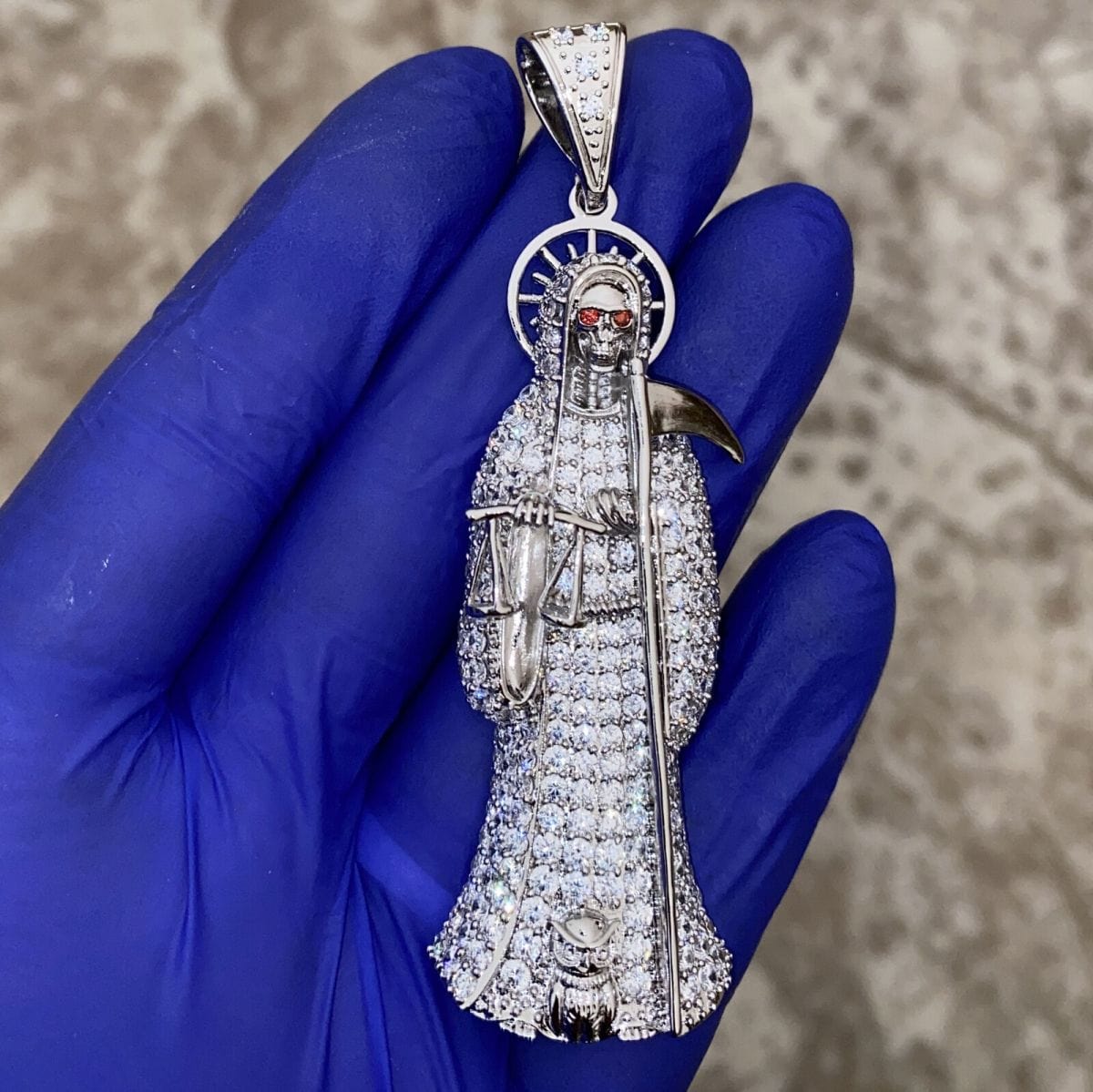 Eusense La Santa Muerte Anhänger 925 Sterling Silber Sensenmann Halskette Saint Death Scythe Aumelt Schmuck Geschenke für Männer Frauen Eusense La Santa Muerte Anhänger 925 Sterling Silber Sensenmann Halskette Saint Death Scythe Aumelt Schmuck Geschenke für Männer Frauen