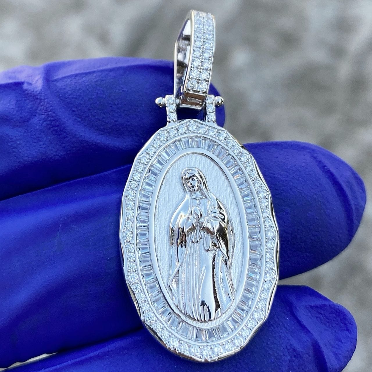 Virgin Mary La Virgen De Guadalupe CZ 925 Sterling Silver Oval Pendant