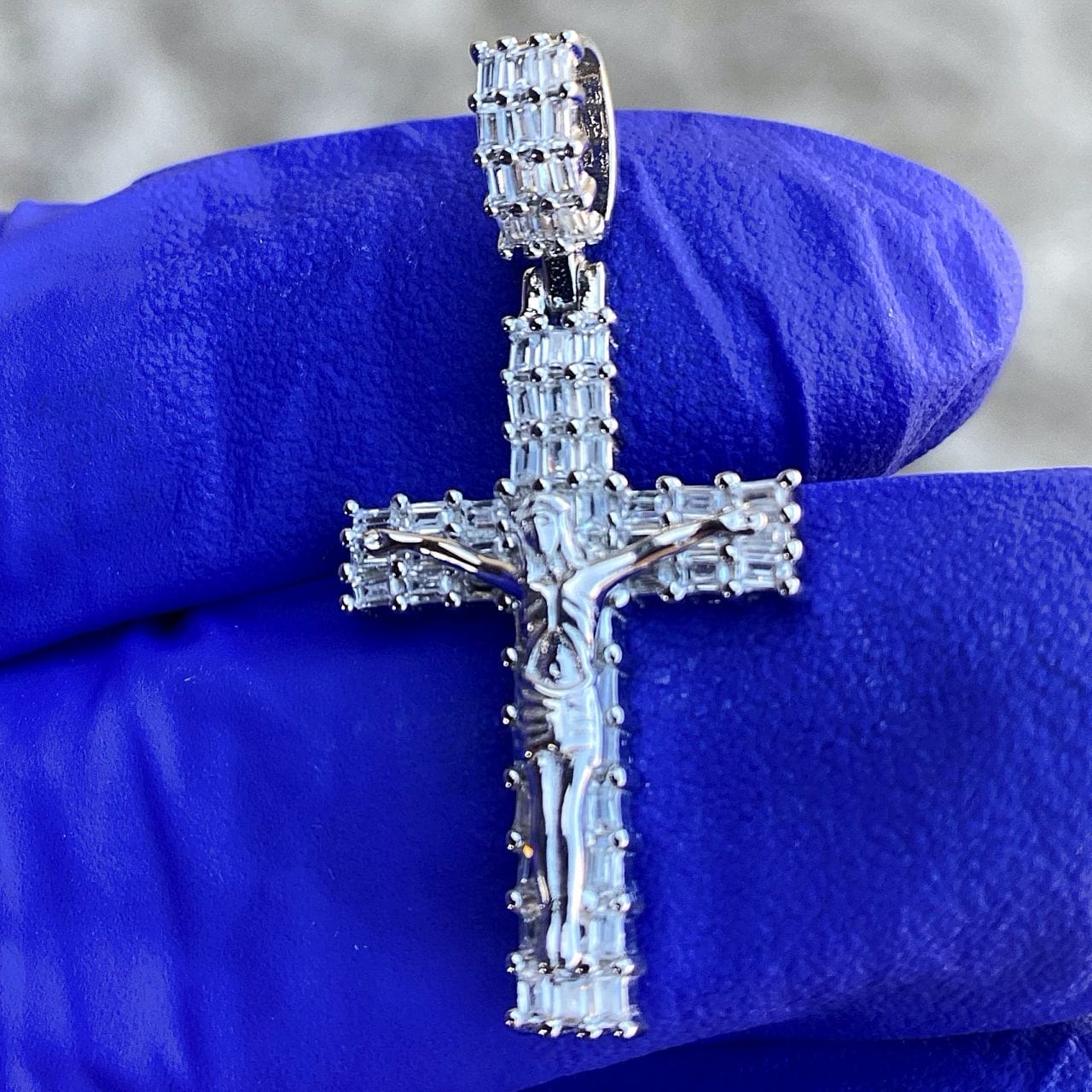 Jesus Crucifix Cross 925 Sterling Silver CZ Baguettes Pendant Small 1"
